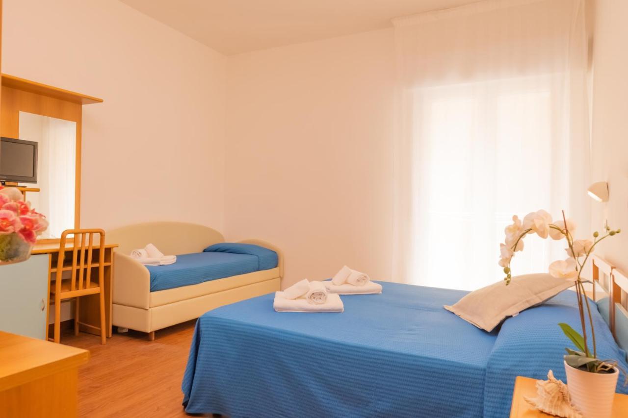 Hotel Merano Misano Adriatico Ngoại thất bức ảnh
