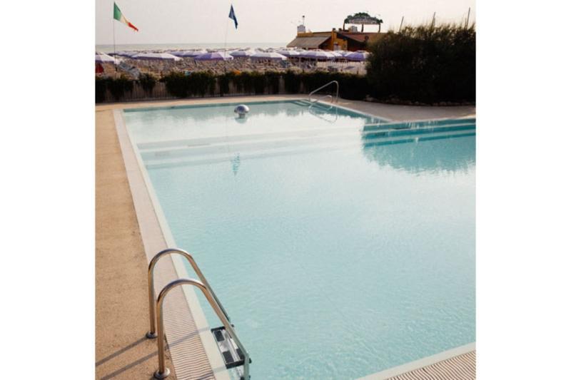 Hotel Merano Misano Adriatico Ngoại thất bức ảnh